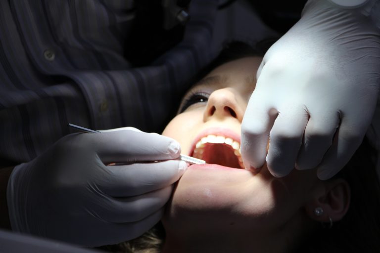 Protocolo único para pacientes anticoagulados que necesitan tratamiento odontológico